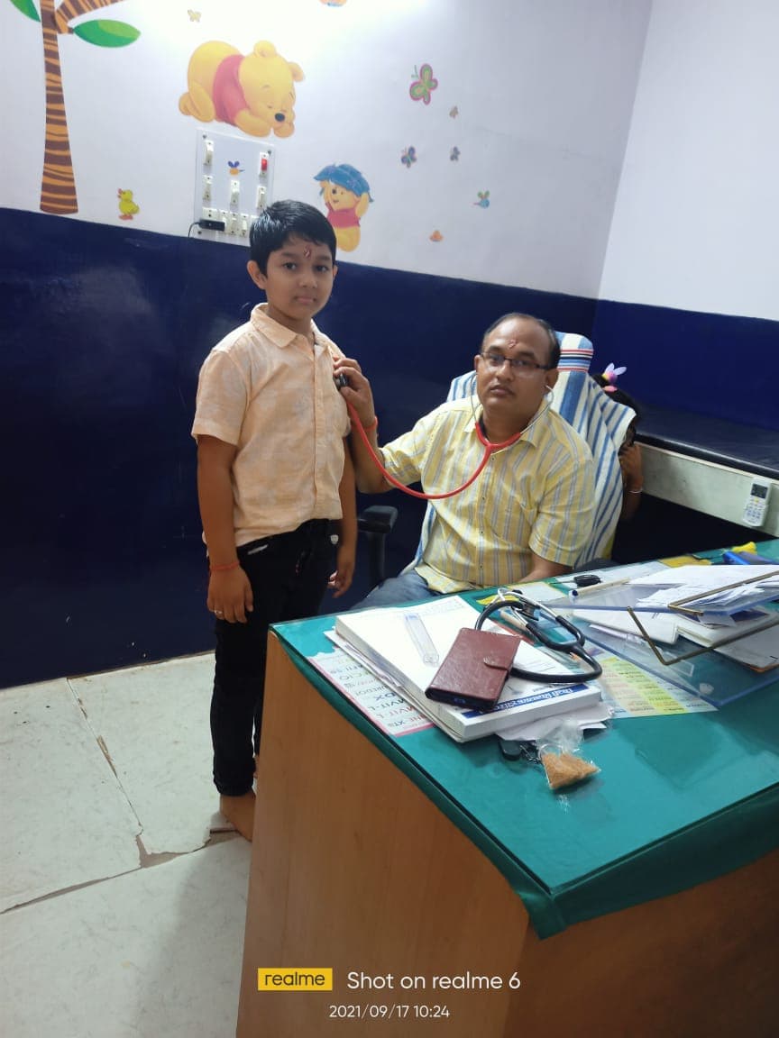 Doctor checking patient at Siddhi Vinayak Hospital